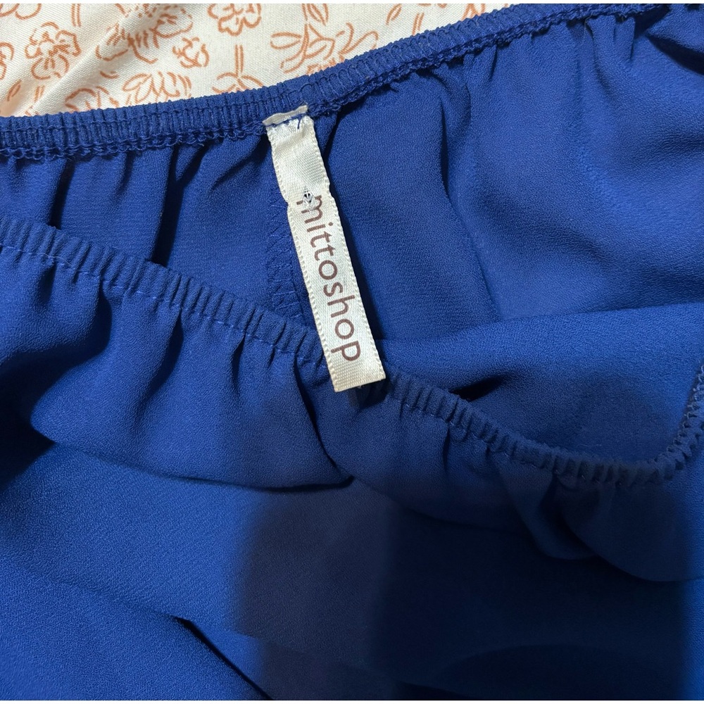 Top - Picture 2 of 3